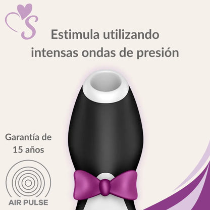 Satisfyer Penguin color negro con blanco vista frontal mostrando el cabezal o boquilla